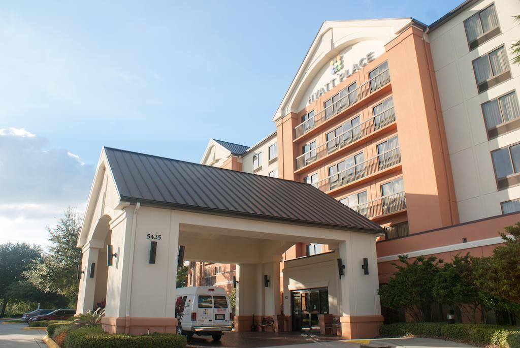 Hyatt Place Airport Hotel