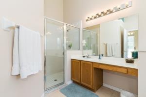 Hotel Oak Island Retreat
