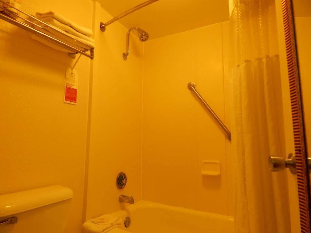 Ramada By Wyndham Near I-4 Hotel Altamonte Springs