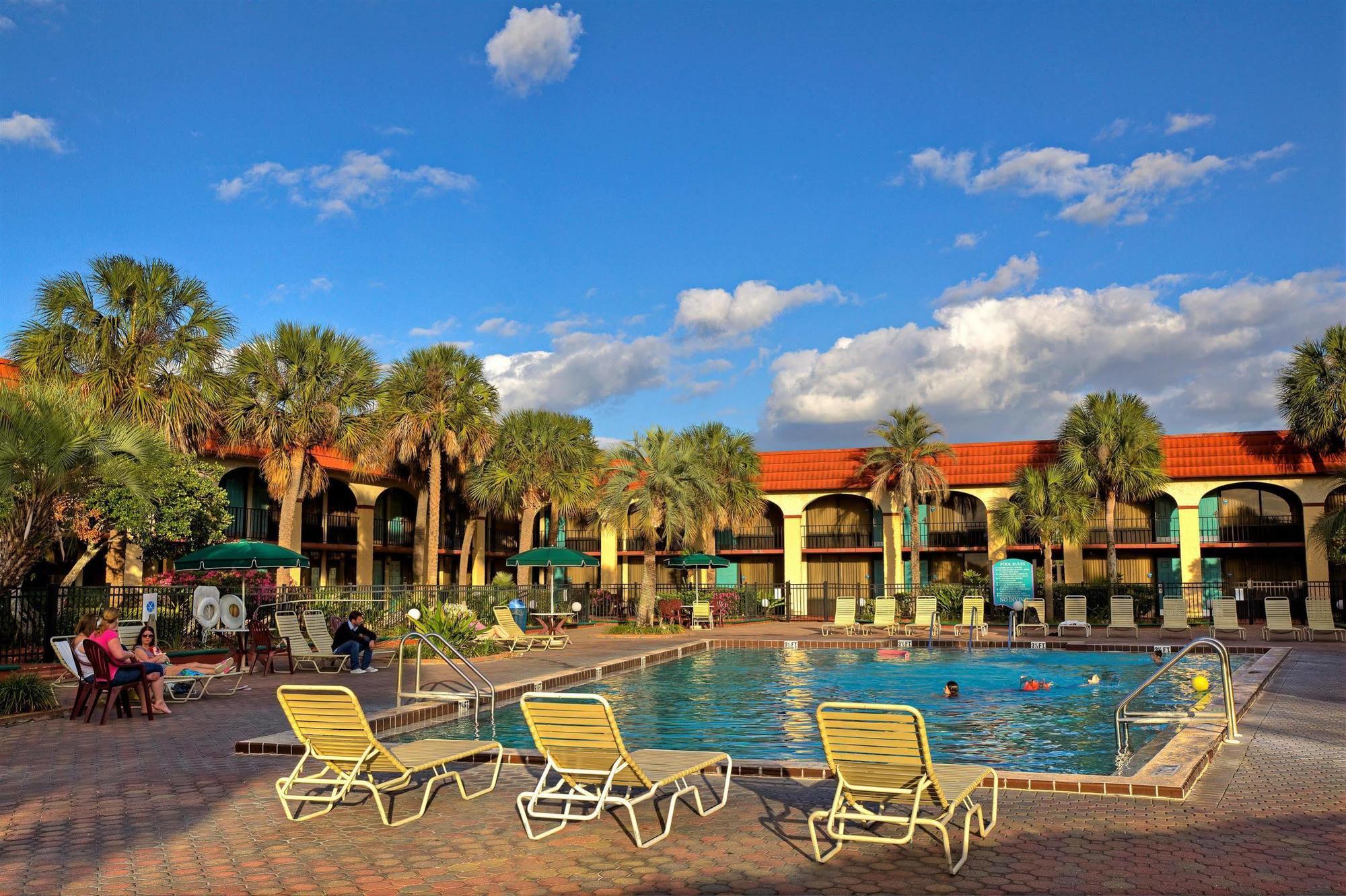Resort Maingate Lakeside Four Corners