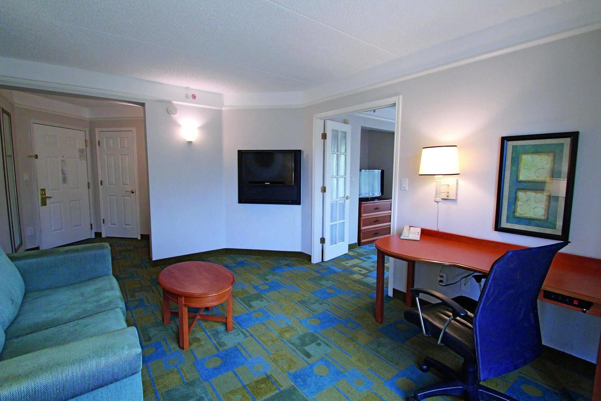 Hotel La Quinta By Wyndham Orlando Ucf 3*