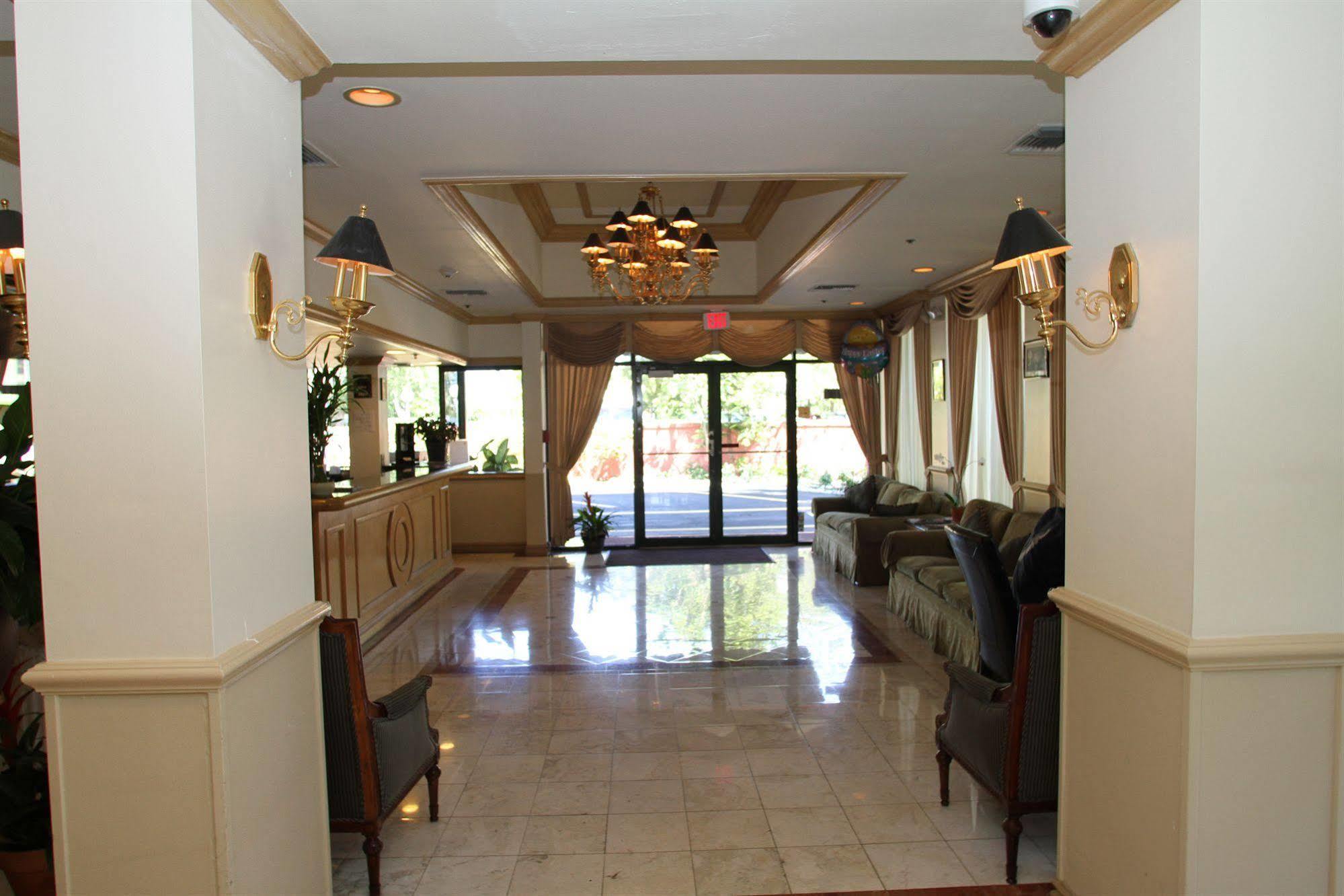 Chateaubleau Coral Gables