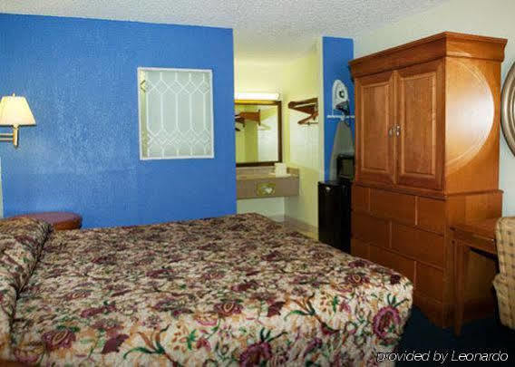 Motel Red Roof South - Florida Mall 2*