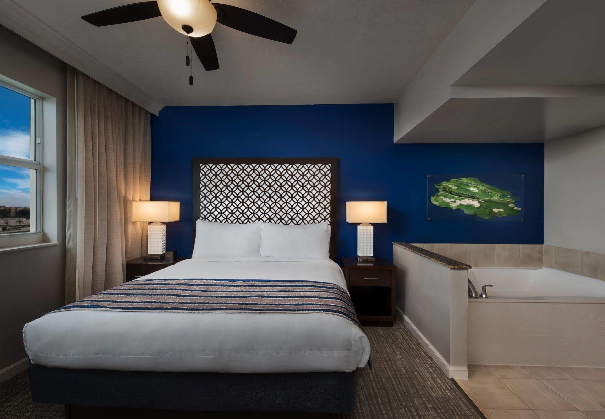 Marriott's At 3* Doral