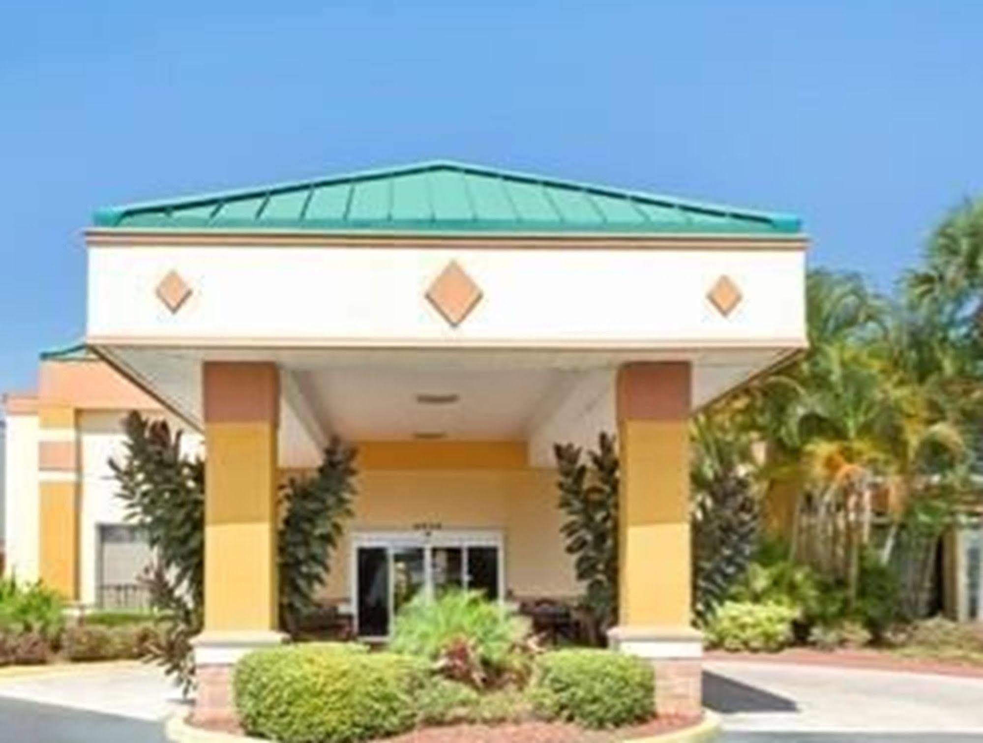 Hotel Garnet & 3*