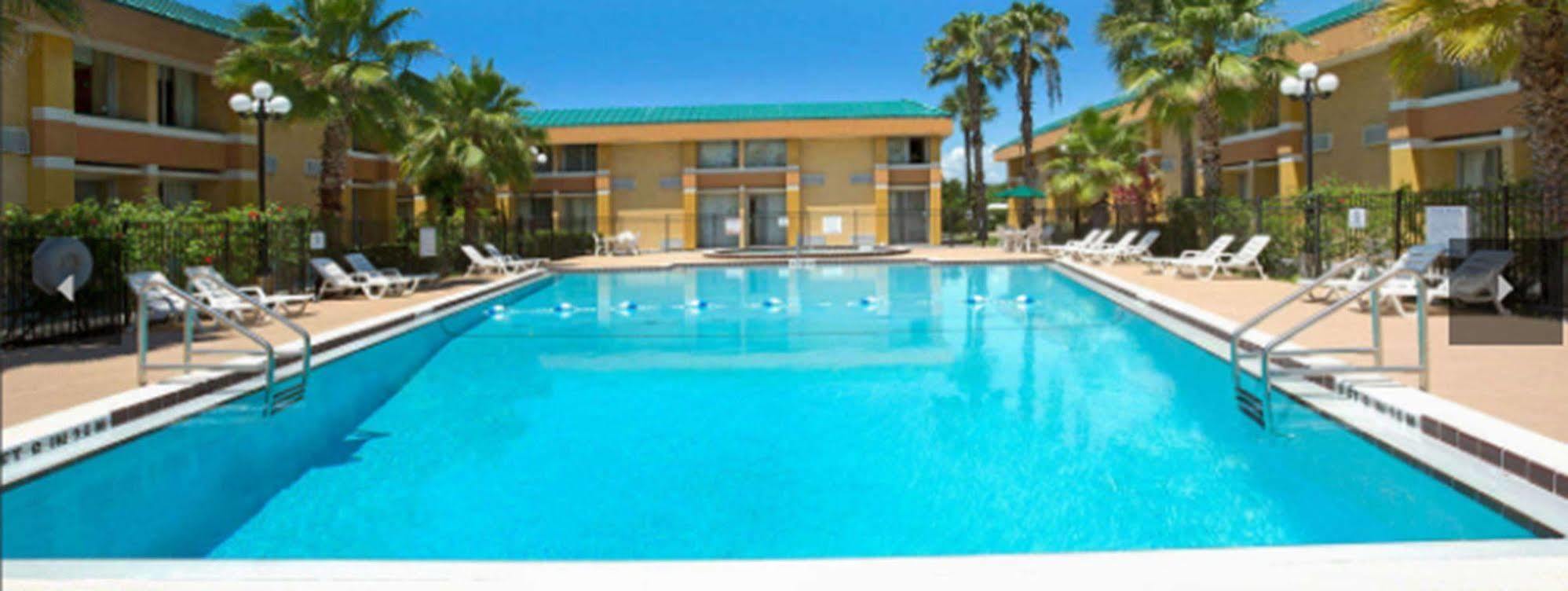 Garnet & Hotel Orlando