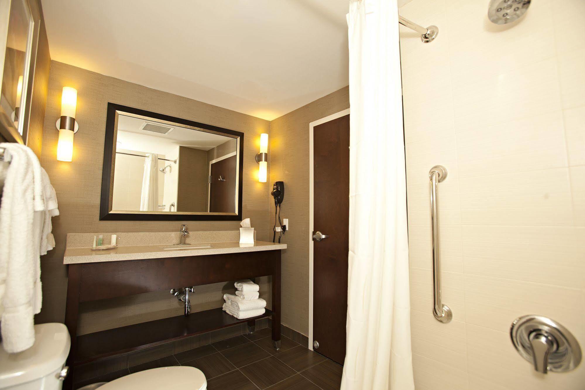 Hotel Comfort Miami Airport North