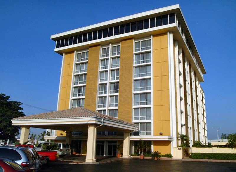 Miami International Airport By Ihg Hotel 3*