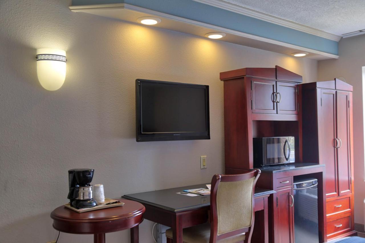 Destiny Palms Maingate West Hotel 2*
