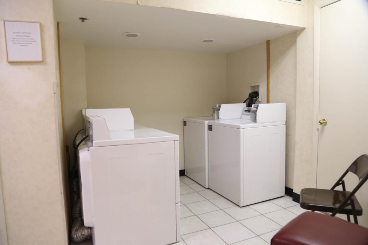 Destiny Palms Maingate West Hotel 2*