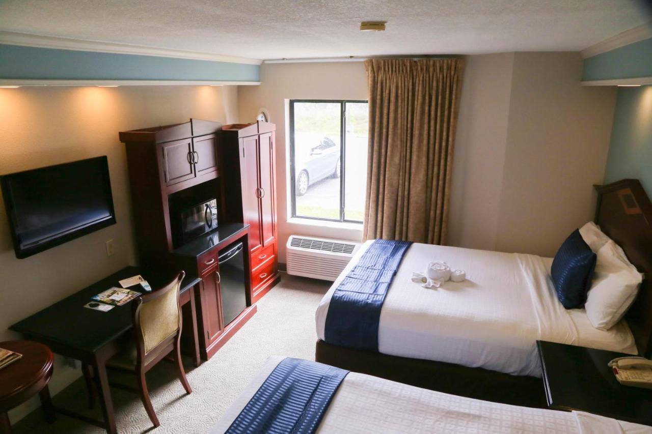 Destiny Palms Maingate West Hotel