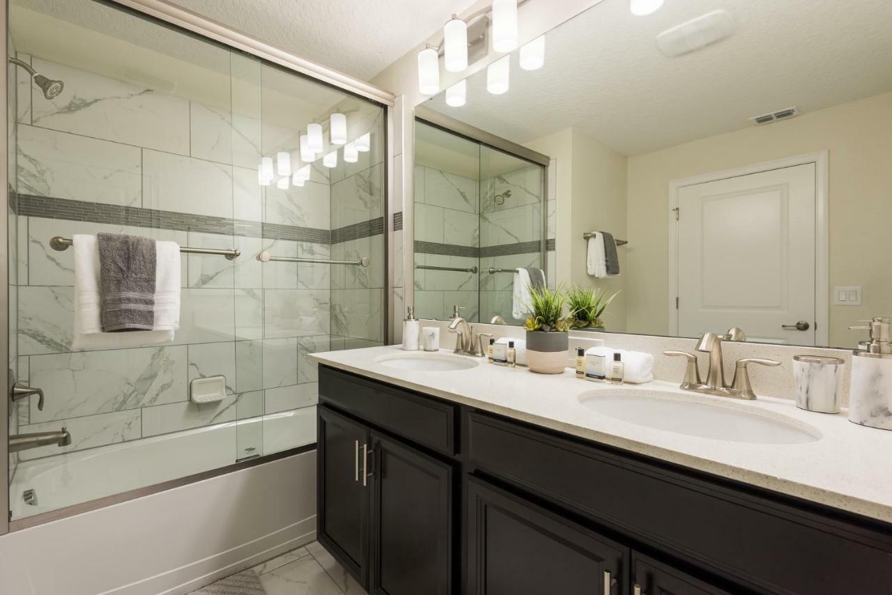 Amazing With A Private Pool Near
