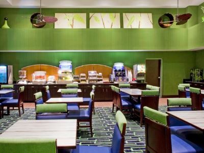 Express & Orlando - Apopka By Ihg 3*