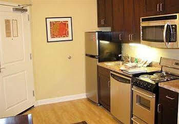 Towneplace Butler Boulevard Hotel