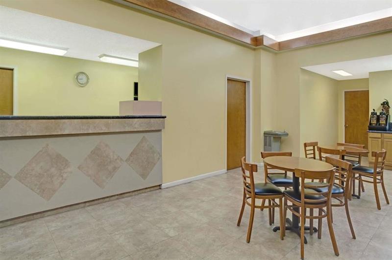 Hotel Surestay By Western South Jacksonville