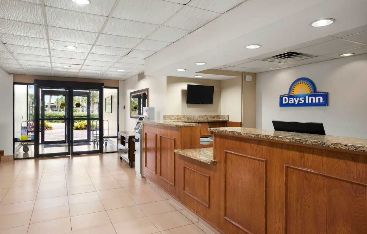 Hotel Days By Wyndham Airport 2*