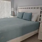 Sunrise Ocean Suites