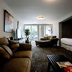 Bentley\'S Boutique Hotel; Best Western Premier Collection