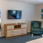 Barefoot\'N Resort