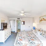 Reef Club 304