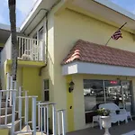 Sand Castle Motel