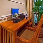 Holiday Inn On The Beach Destin