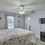 Tidy Tallahassee Townhome About 7 Mi To Downtown!