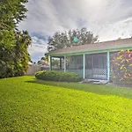 Jensen Beach Home With Pool Access Less Than 1 Mi To Beach!