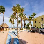 The Surf Hollywood Beach
