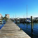 Pirates Bay Guest Chambers And Marina