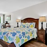 Coconut Cay Resort