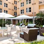 Courtyard By Marriott Miami Aventura Mall