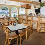 Days Inn By Wyndham Fort Myers Springs Resort