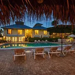 Naples Garden Inn