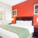 Baymont By Wyndham Crestview