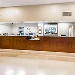 North Miami Beach Gardens Inn & Suites (Adults Only)