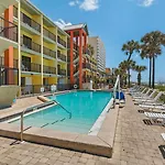 Ramada by Wyndham Panama City Beach / Beachfront