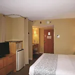 La Quinta By Wyndham Sarasota Downtown