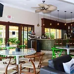 Victoria Park Hotel