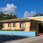 Bella Vista Garden Studio