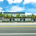Seaside At Anna Maria Island Inn