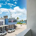 The Purple Pelican Beachfront With Ocean Balcony Unit 3