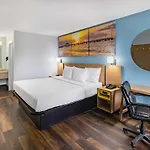 Days Inn By Wyndham Pensacola I-10