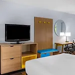 Days Inn By Wyndham Pensacola I-10
