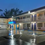 Motel 6 Dania Beach