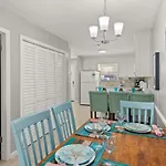 Beach Haven - Seasonal Hot Tub, Fire Pit, Bbq, 700 Feet To Beach, Central Pcb, Free Daily Activities, & More!