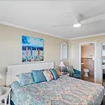 515 Madeira Norte Condo