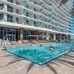 2 Bedroom On 17Th Floor On The Beach Resort