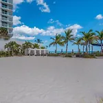 2 Bedroom On 17Th Floor On The Beach Resort