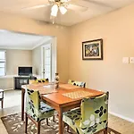 Bradenton Snowbird Sanctuary With Covered Patio!